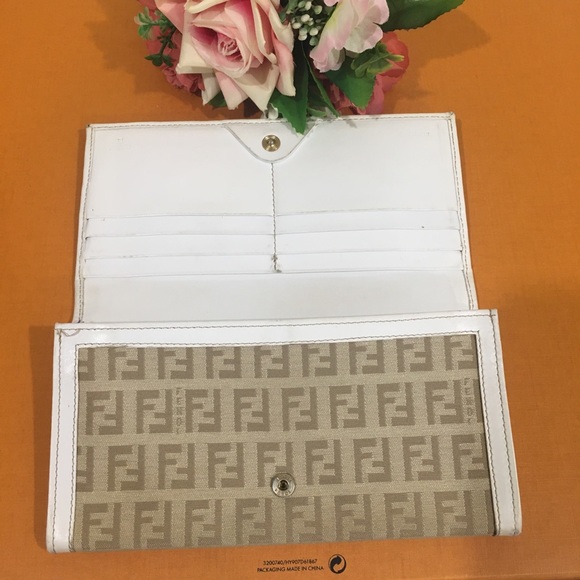 💯 Authentic Fendi Patina Zucca wallet - Picture 5 of 15